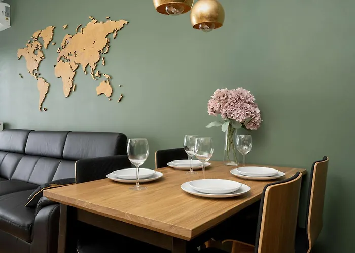 Quorum With Parking And Air Conditioning Close To The Center In By Renters Prestige * Вроцлав